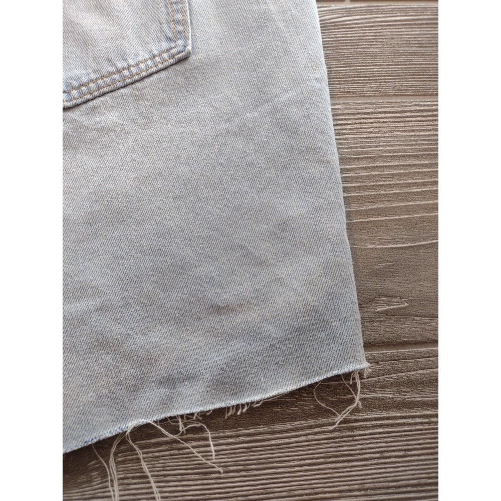 Old Navy Distressed Jean Shorts - Picture 8 of 10